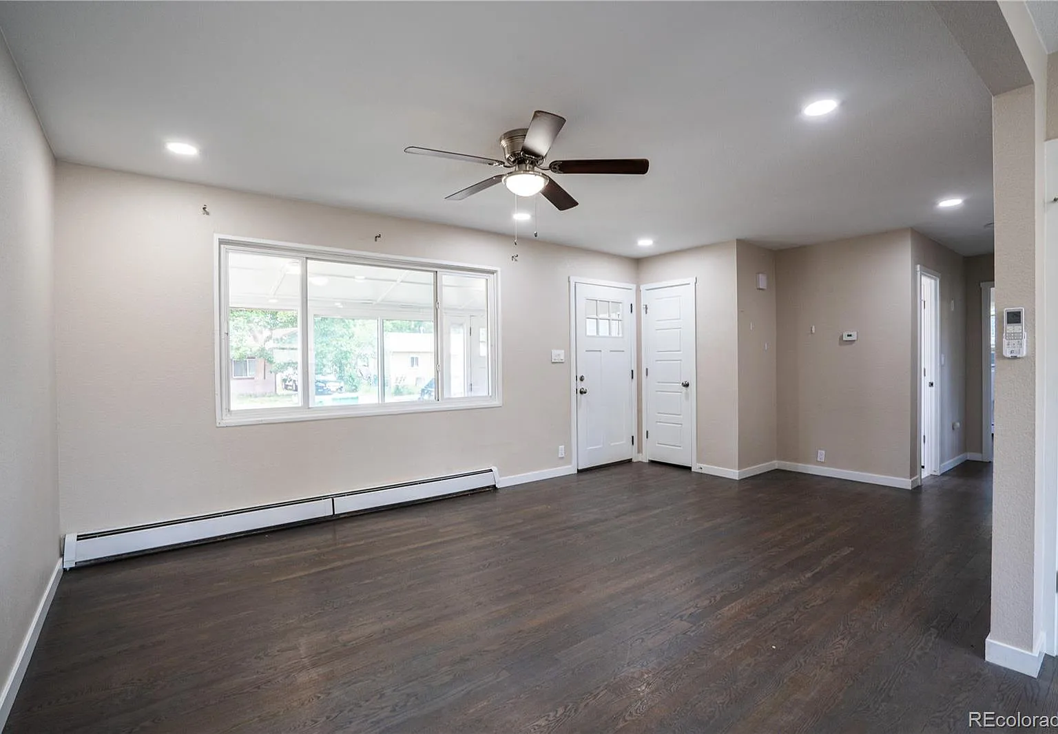 3 bed, 1.0 bath, 894 sqft, $1,999 — Photo 3