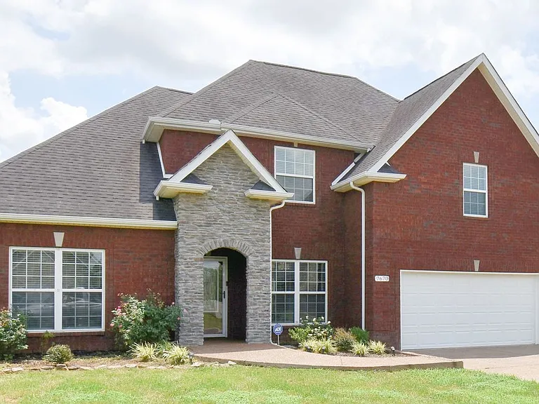 7670 Knobdate Rd — Photo 2