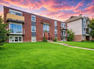 3511 E 15th St SW #1, Calgary, AB T2T4A4