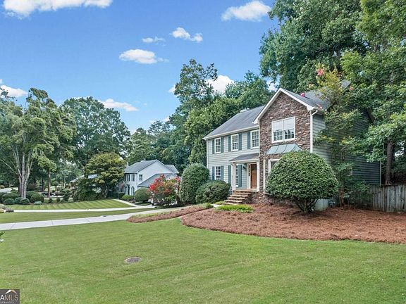 5th image of 3385 New Heritage Dr