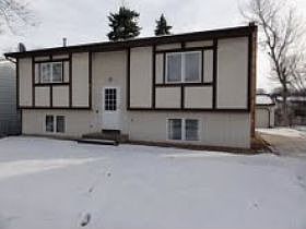 1st image of 656 Larpenteur Ave E