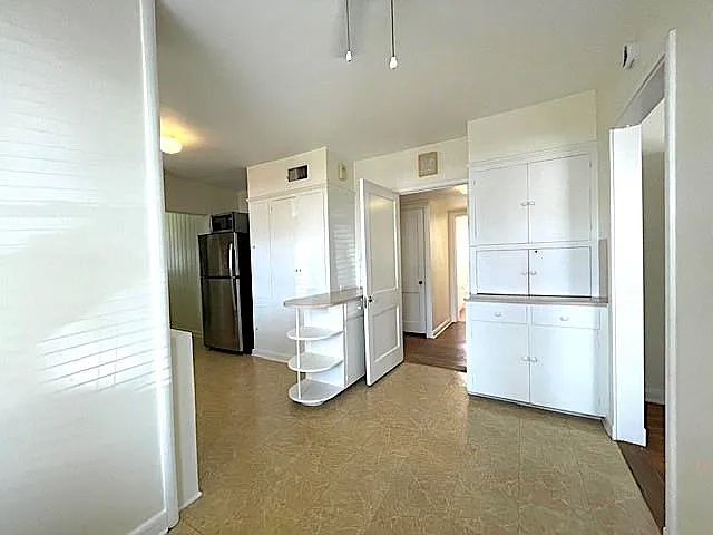 2102 Milford St #1 — Photo 10