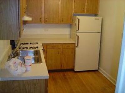 2nd image of 1400 W Cuyler Ave #1402-3W