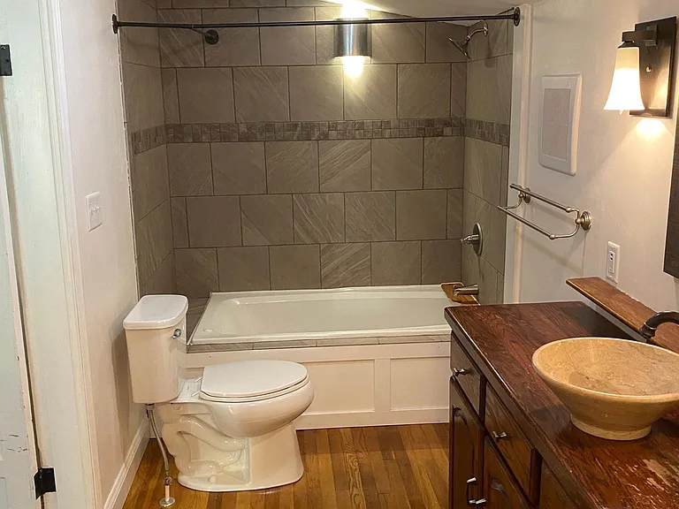 27 Vine St — Photo 4