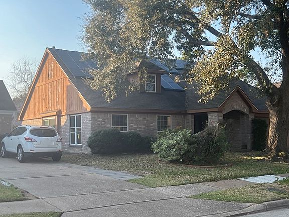 2nd image of 20307 Lionsgate Ln