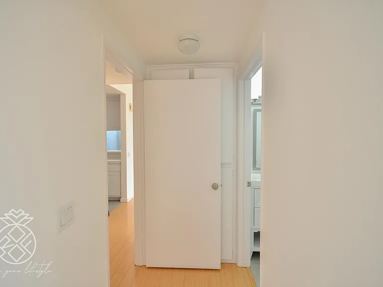 1727 Glendon Ave #104 — Photo 42