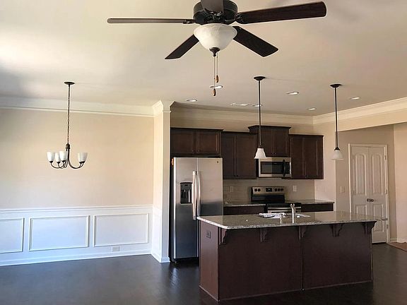5th image of 261 Coolwater Ln