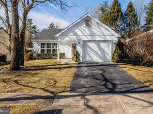 18 Maidstone Pl, Southampton, NJ 08088