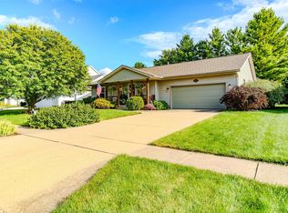 1912 Deer Ln, Washington, IL 61571