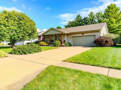 1912 Deer Ln, Washington, IL, 61571