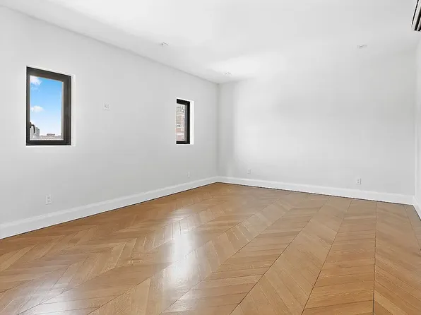 92 Morningside Avenue image 14 of 22