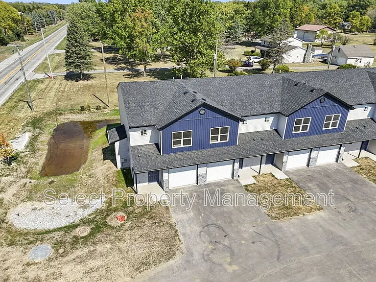 7103 Homestead Rd — Photo 2