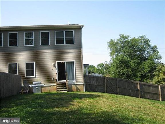 4th image of 160B Upland Ave