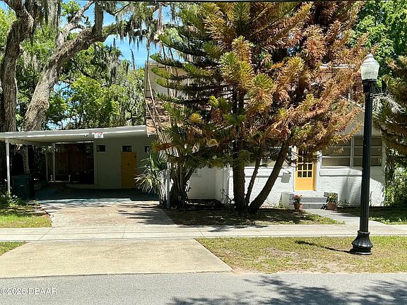 3rd image of 711 S Palmetto Ave