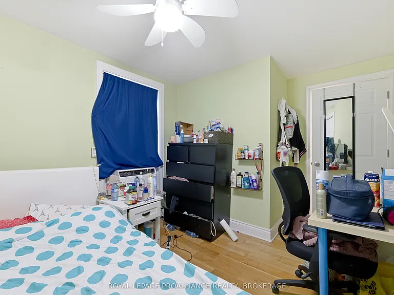 511 Victoria St — Photo 38