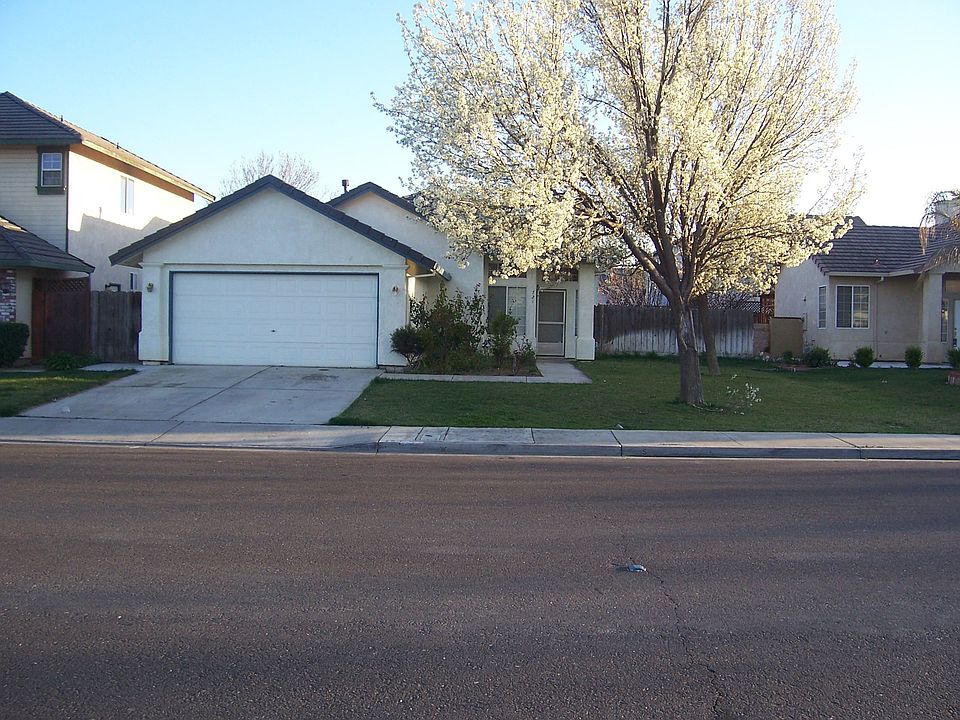 721 Everest Street