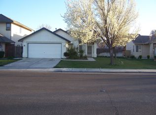 721 Everest St, Los Banos, CA 93635