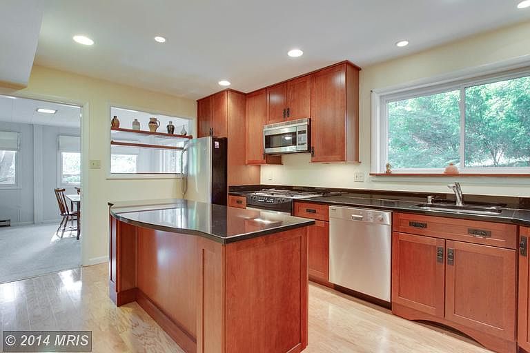 1st image of 6320 Beachway Dr
