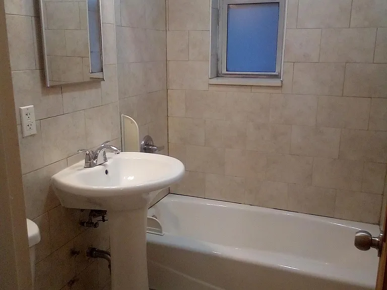365 Bronx River Rd #5E — Photo 14
