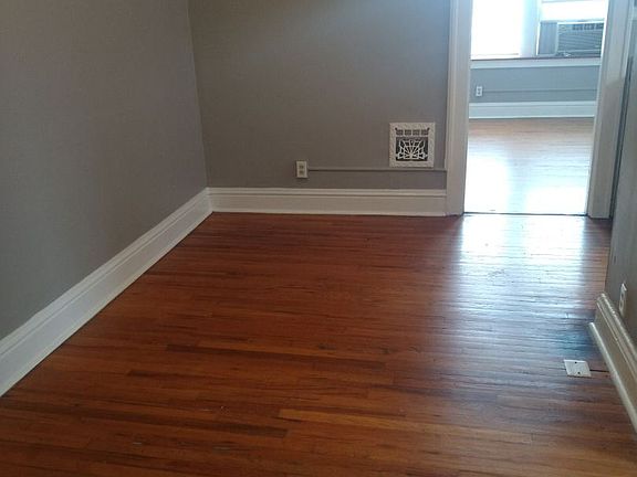 2nd image of 5056 Chippewa St #2E