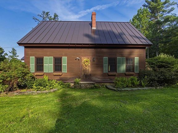 3rd image of 1378 Hallstrom Road
