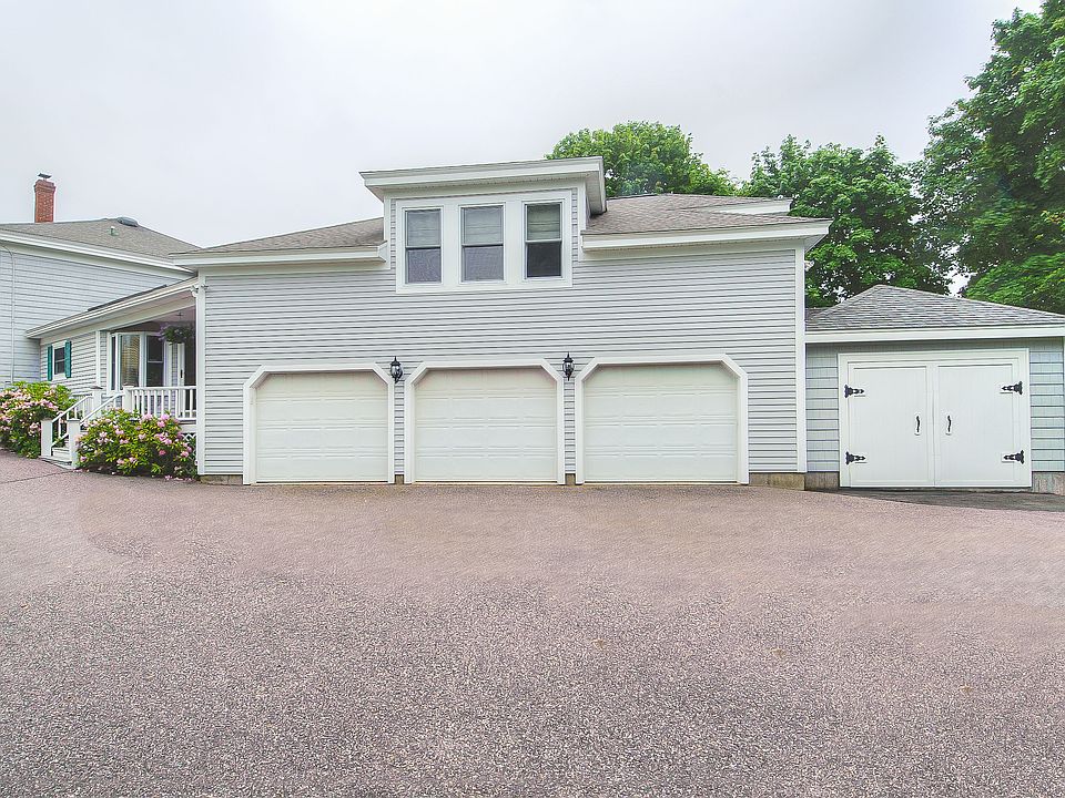 Rare 4 car garage