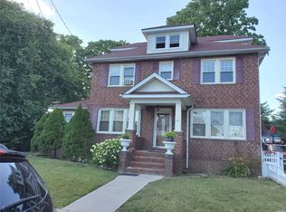 37 Macdonald St, Hempstead, NY 11550
