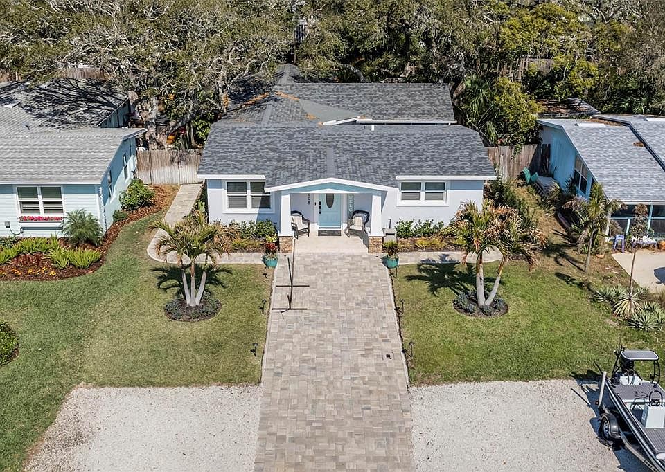 1st image of 808 E 24th AVENUE