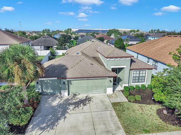 3rd image of 7109 Spindle Tree Ln