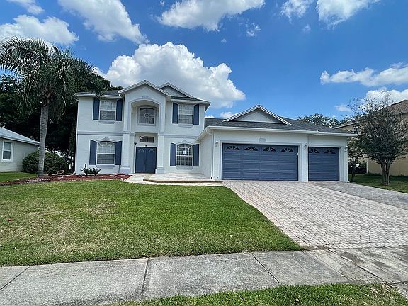 5th image of 10043 Chatham Oaks Ct