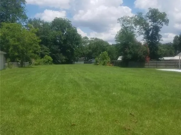 1st Avenue, Lake Charles, LA 70601