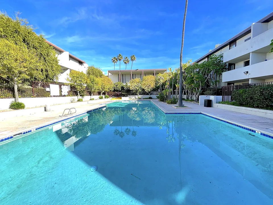 The Ray Apartments