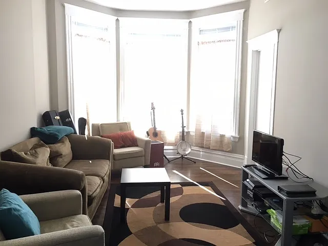 2138 W Race Ave — Photo 2