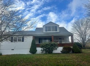 4907 Nestorville Rd, Philippi, WV 26416