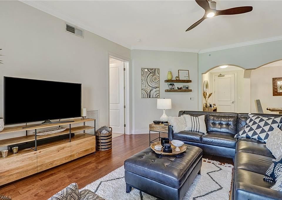 1st image of 23151 Fashion Dr #6113