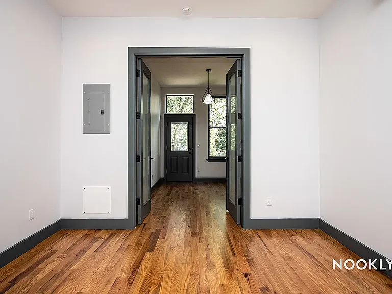 18 Park St #1L — Photo 4