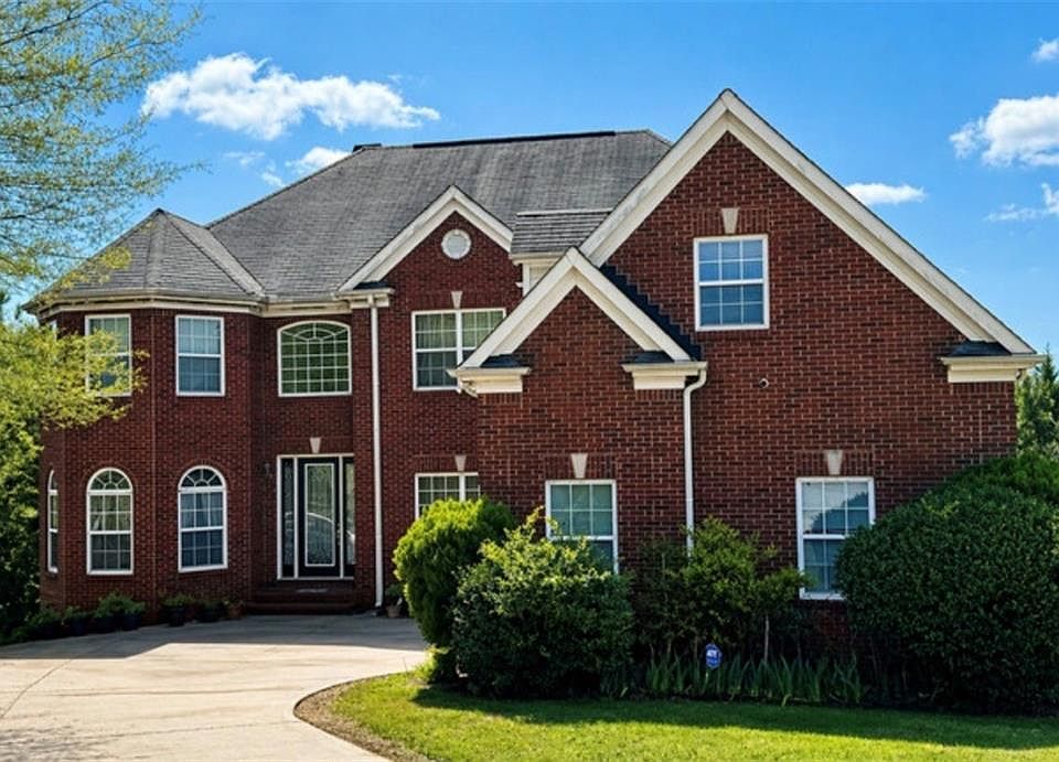1st image of 260 Wyncreek Ct S