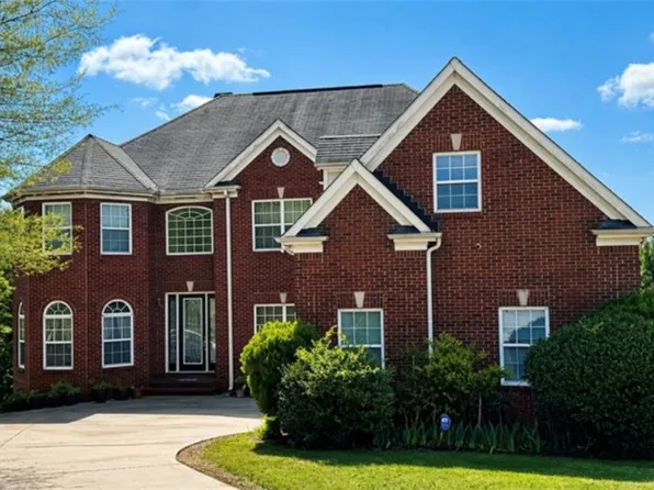 260 Wyncreek Ct S, Atlanta, GA 30331