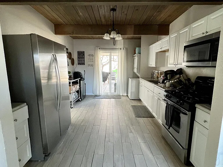 2705 Dakota St NE — Photo 3