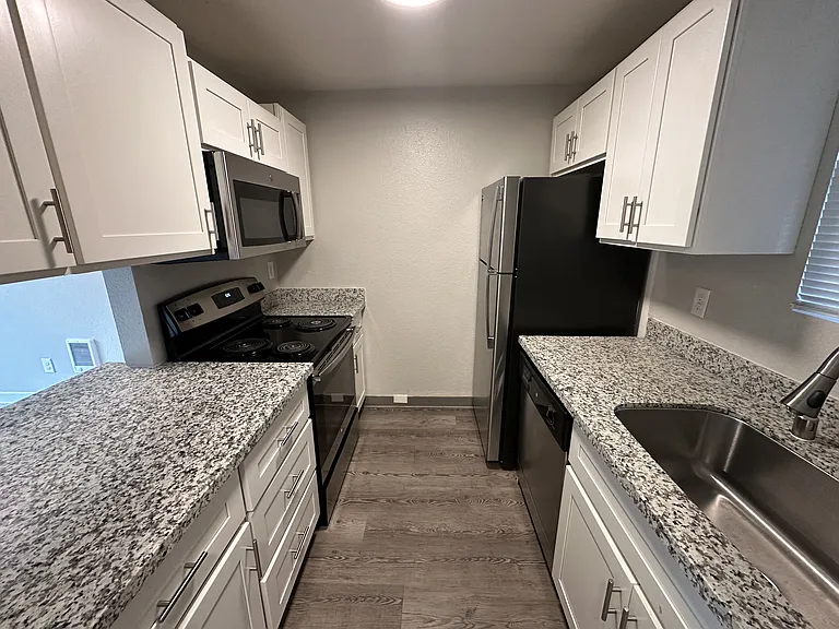 Greenfield Apartments — Photo 31