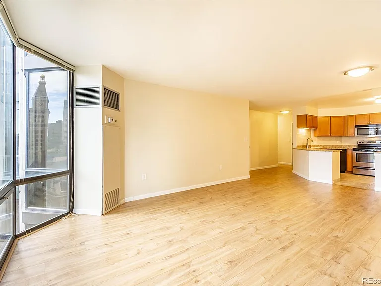 1625 Larimer St #1604 — Photo 14