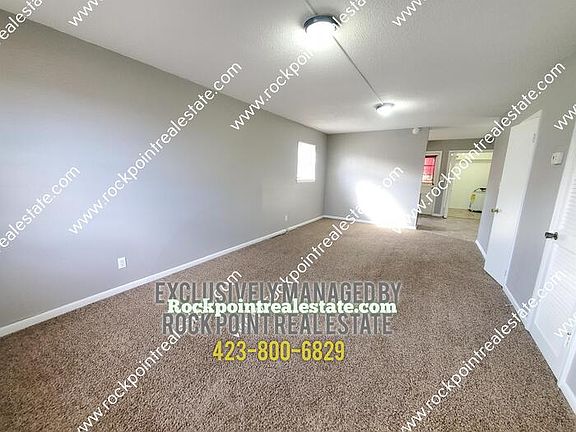 2nd image of 1021 N Larchmont Ave APT A