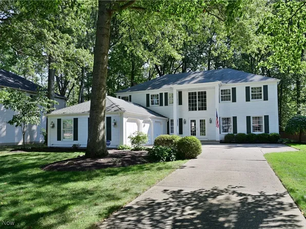 25761 Briarwood Ct, Westlake, OH 44145