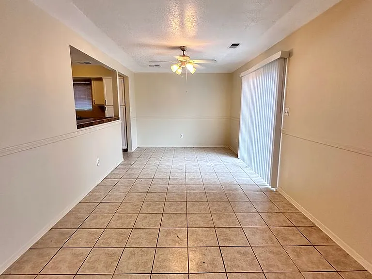 671 Western Hills Dr SE — Photo 5