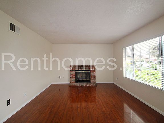 2nd image of 10069 Parkdale Ave