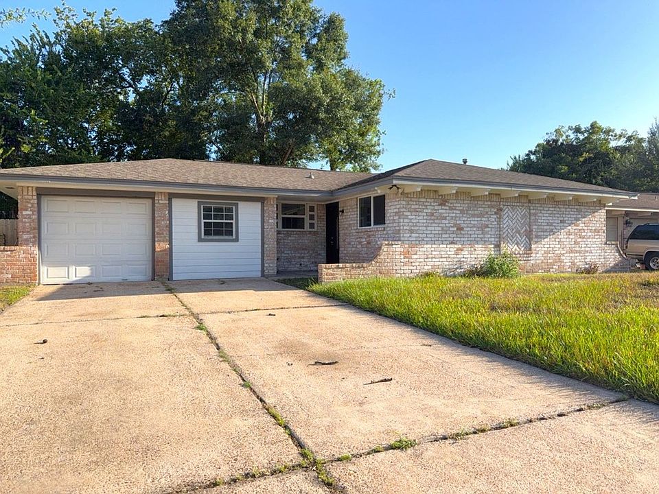 1st image of 1442 Tarberry Rd