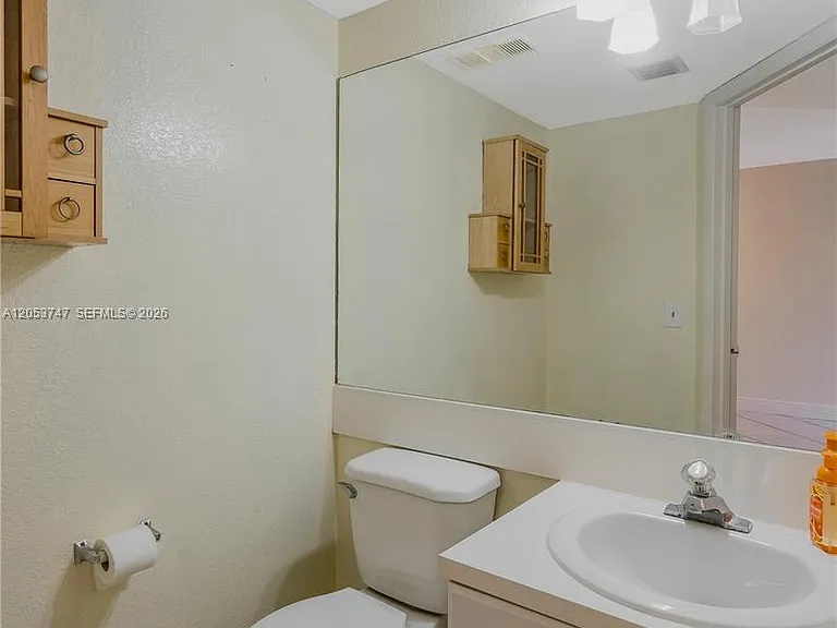 15545 Miami Lakeway N #102 — Photo 6