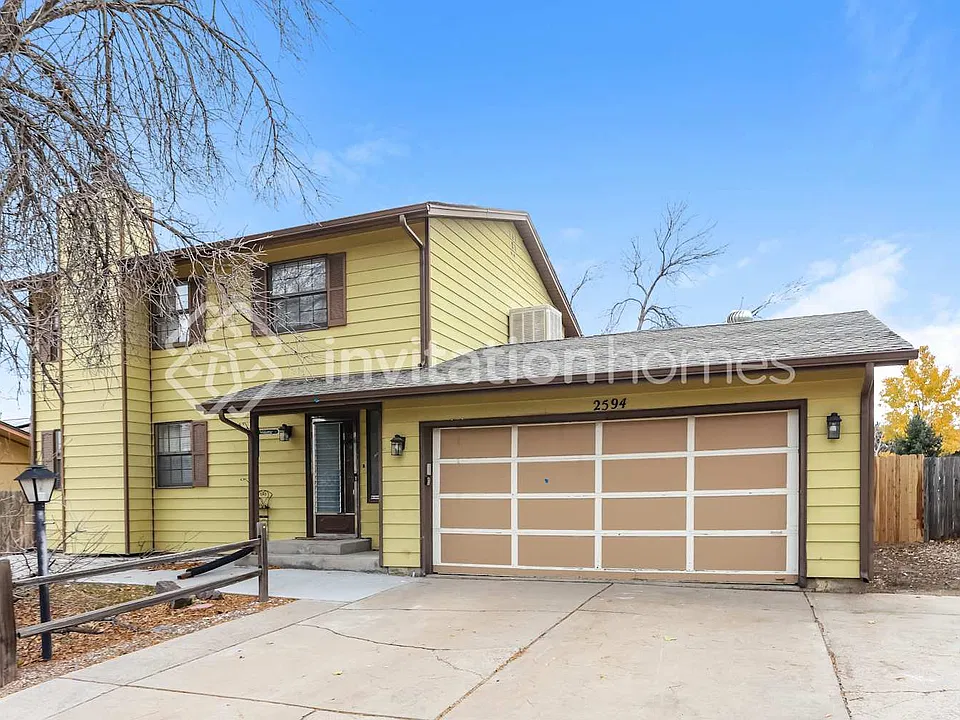 2594 W 134th Cir