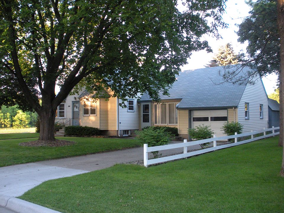 1st image of 1014 McCammon Ave