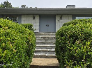 42 Stonehaven Rd, Jackson, TN 38305